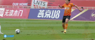 足协杯-黄紫昌两助攻刘云传射+世界波 武汉4-0青岛晋级八强